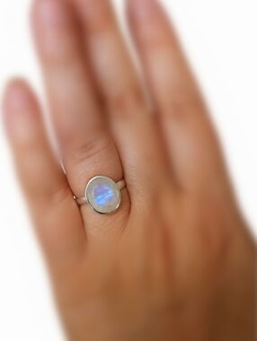 Sterling silver Blue Flash rainbow moonstone ring size 8